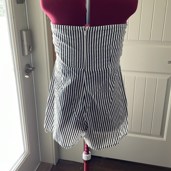 Missguided Strapless Romper - Picture 2 of 5